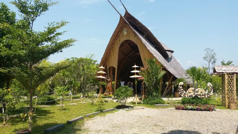 Zabb E Lee cooking school